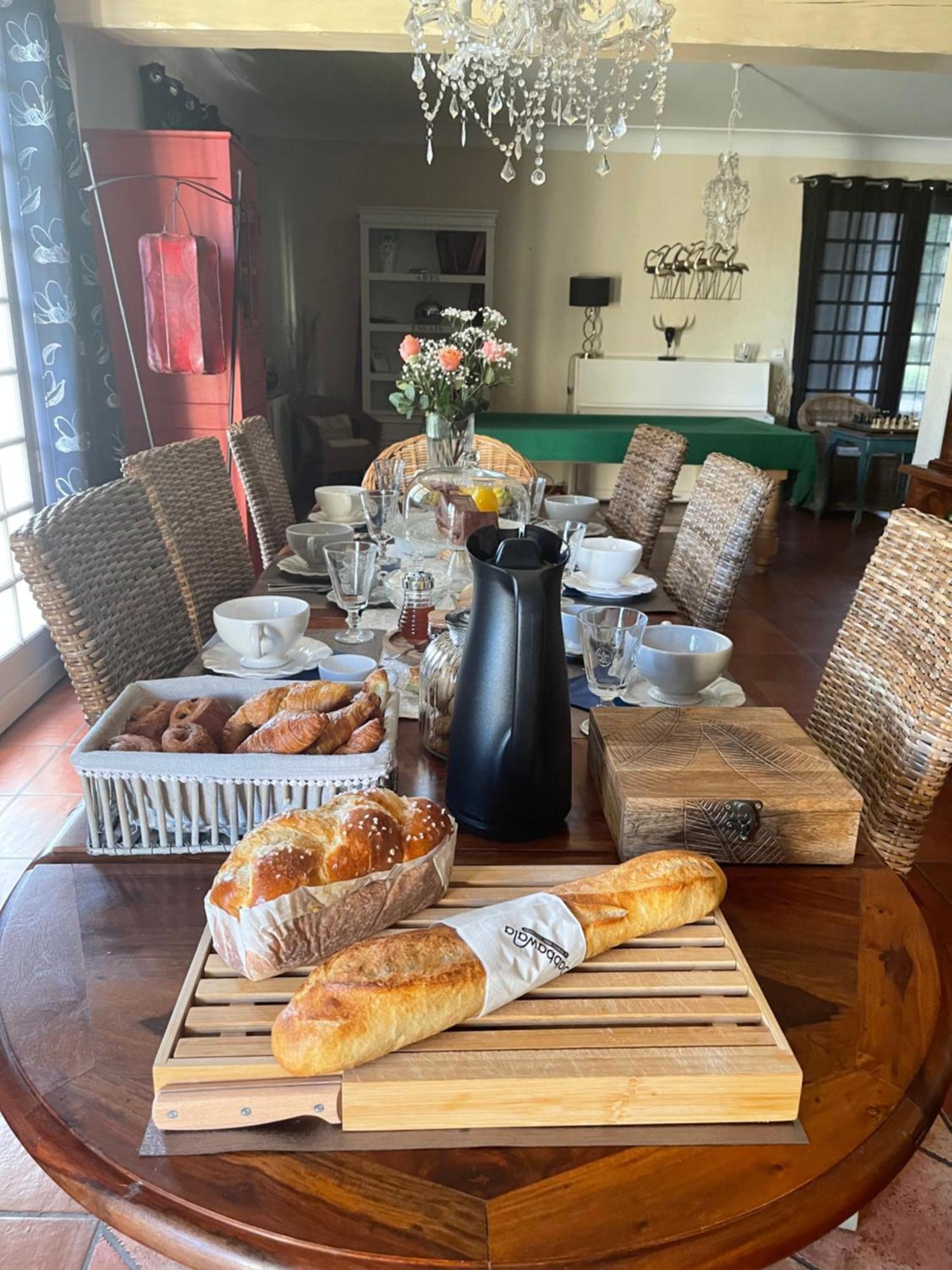 Bed and Breakfast La Belle Chaumière Bretagne-de-Marsan Esterno foto