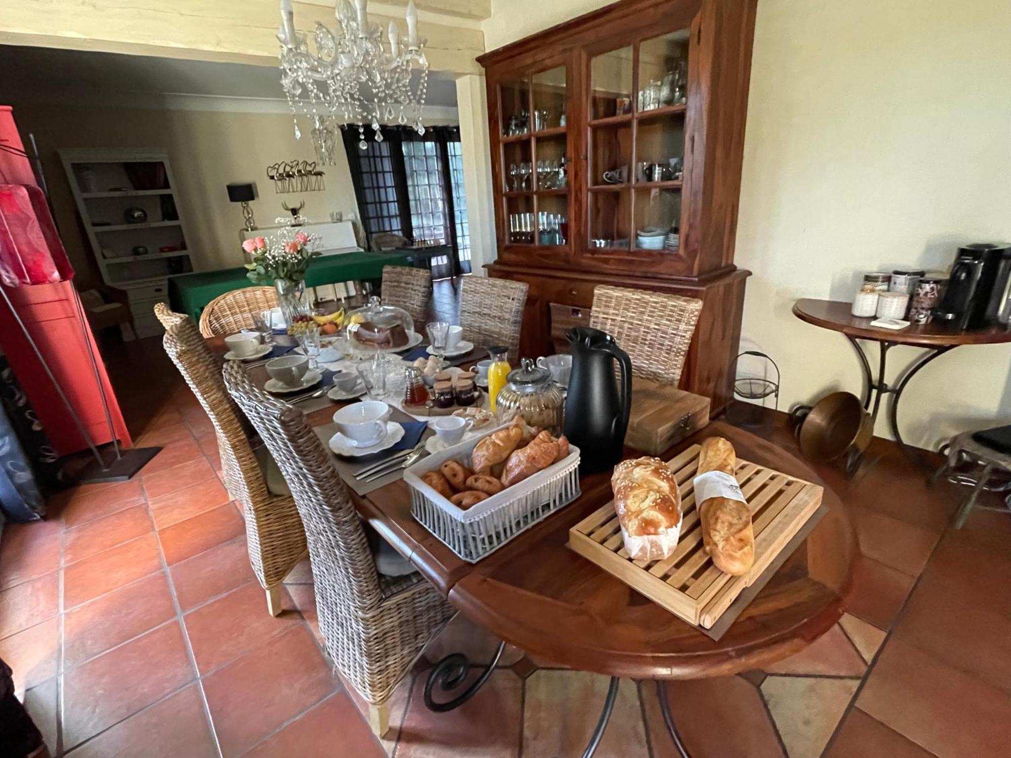Bed and Breakfast La Belle Chaumière Bretagne-de-Marsan Esterno foto